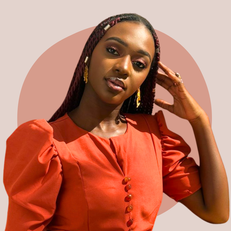 Deborah Mvoula - Marketing Digital Specialist